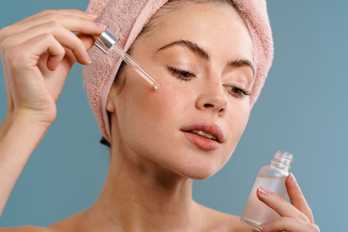 Ce este acidul hialuronic si de ce este atat de popular in produsele de ingrijire a pielii