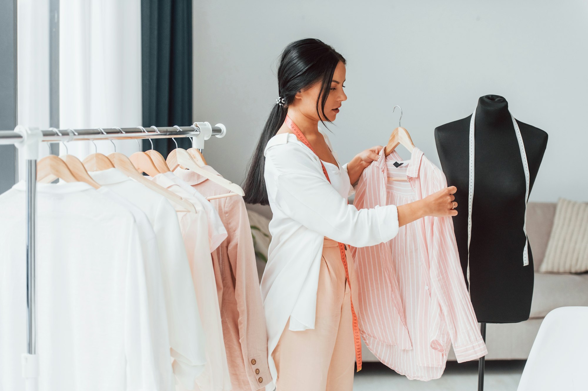 Personalizarea garderobei – cum sa-ti creezi un stil unic si personal